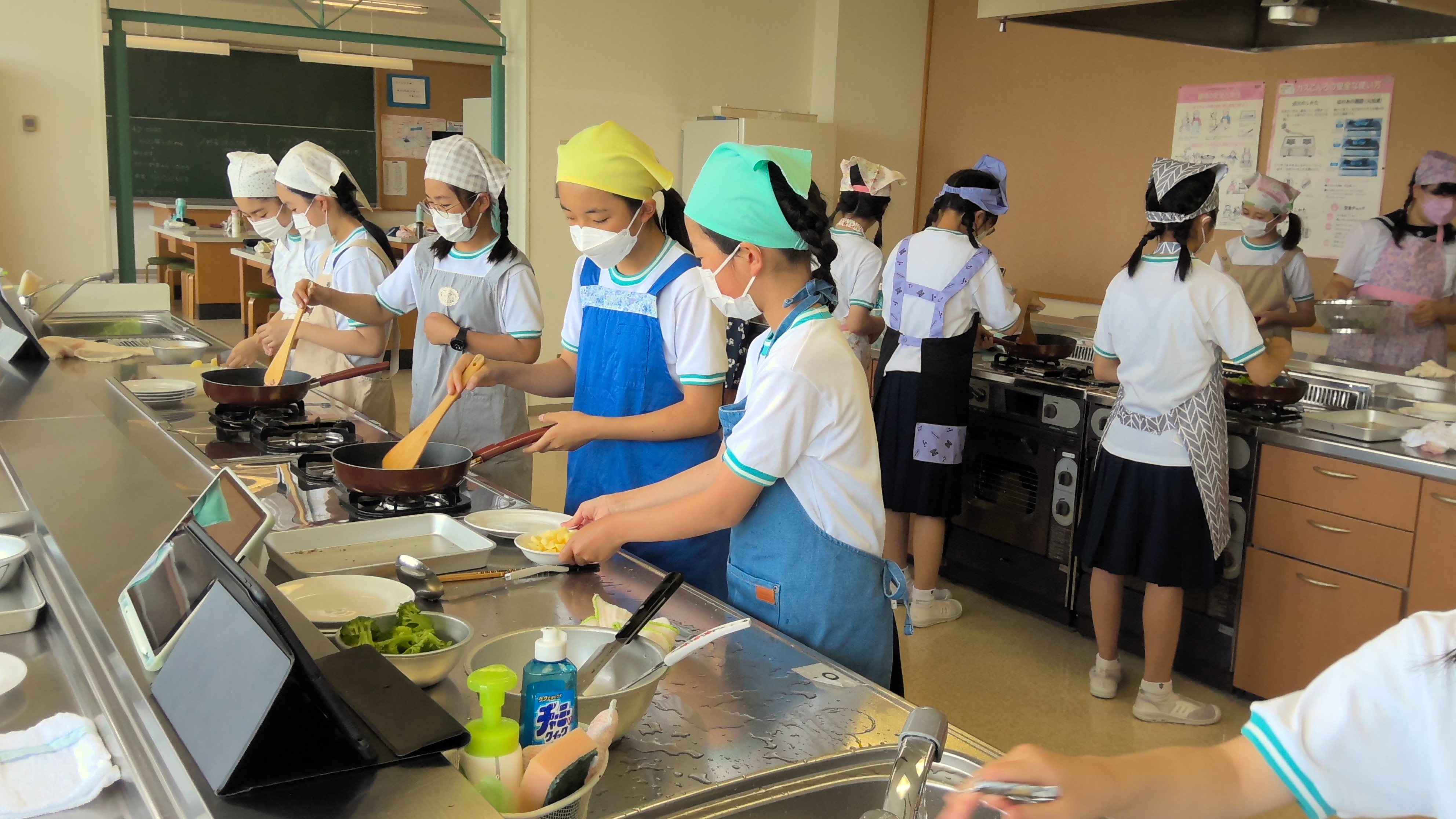 ６年生調理実習🍳 の投稿