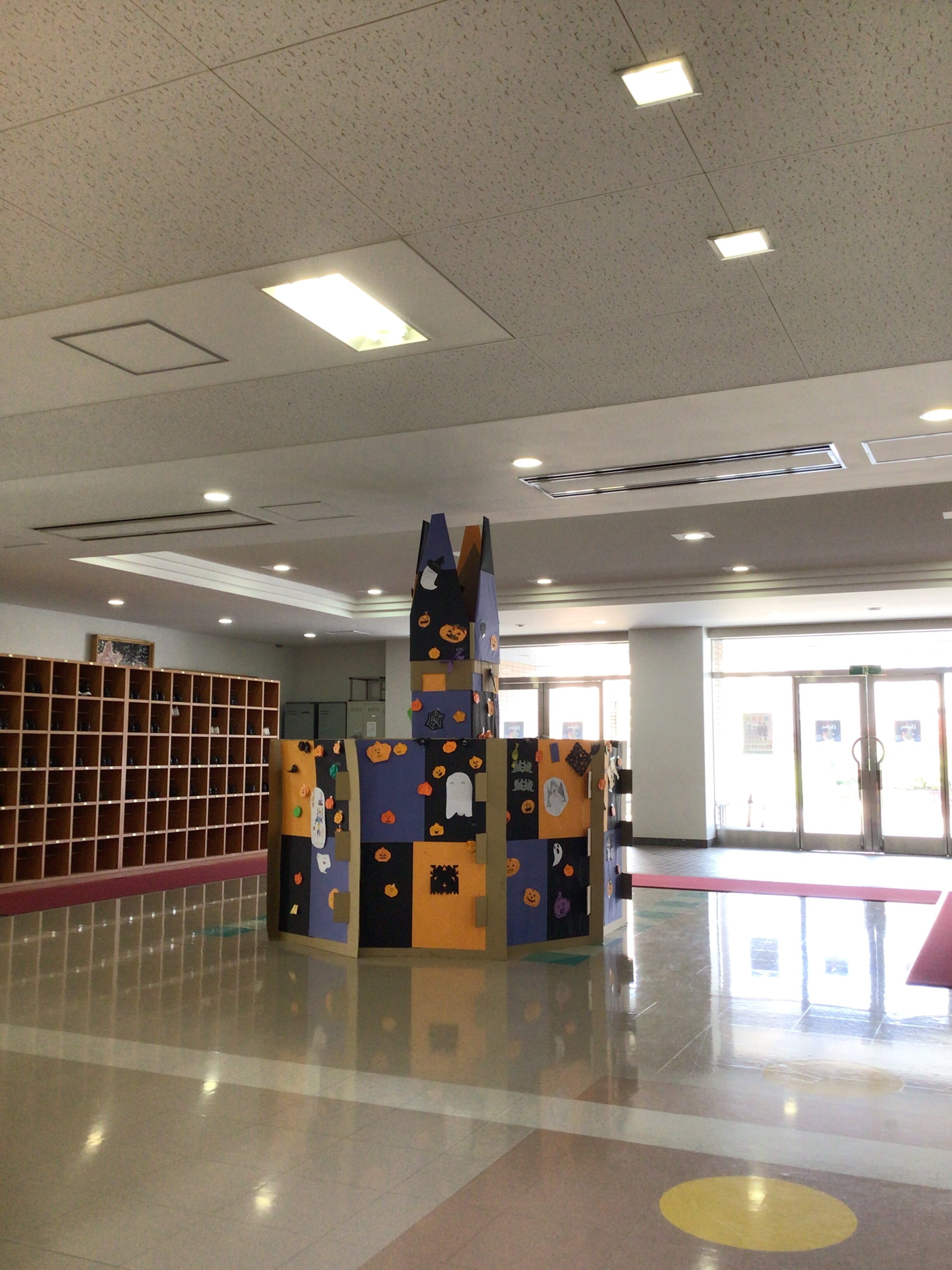 外は紅葉、中はHalloween の投稿